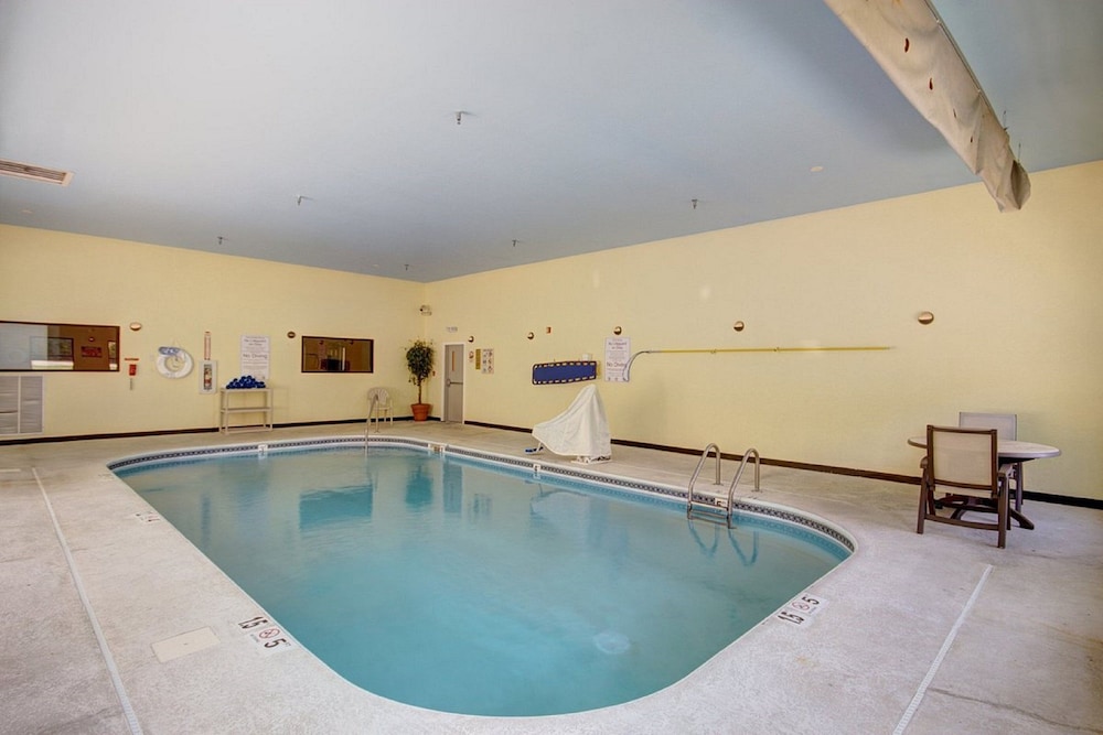 Holiday Inn Express Columbus South Obetz by IHG - photo 14