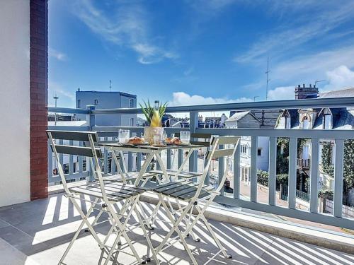 Le Royal Yourhosthelper in Deauville, France