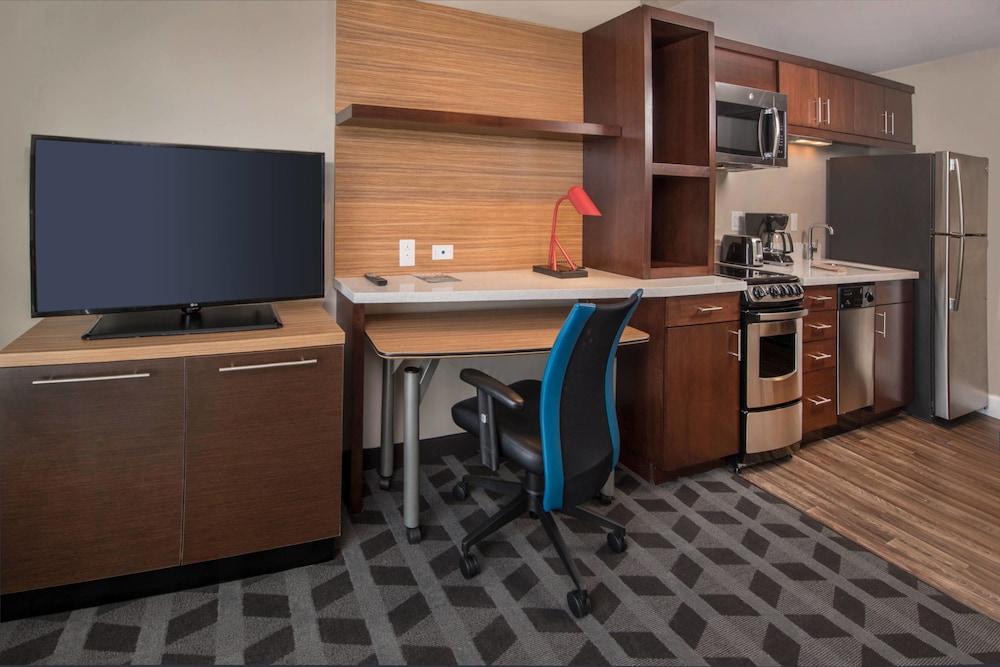TownePlace Suites by Marriott Altoona — hotel in Altoona