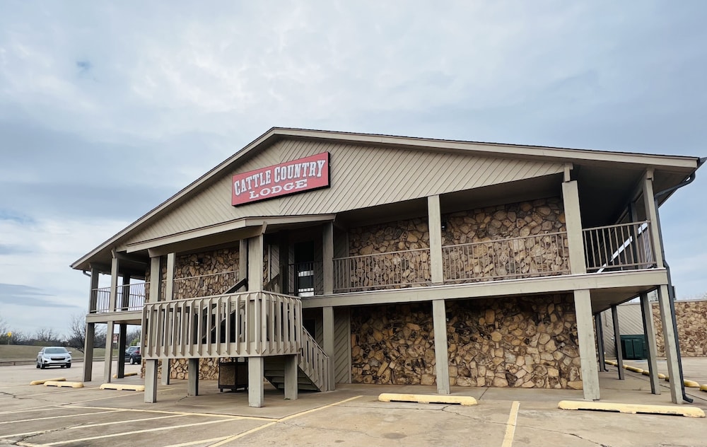 Cattle Country Lodge - photo 36