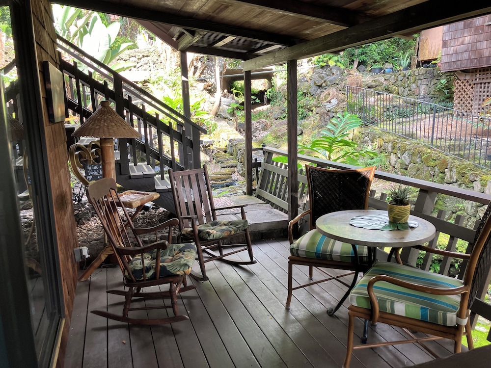 Hale Maluhia Country Inn - photo 27
