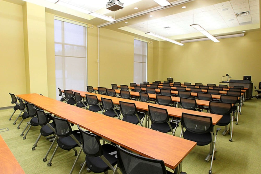 Hampton Inn & Suites California University Pittsburgh - photo 35