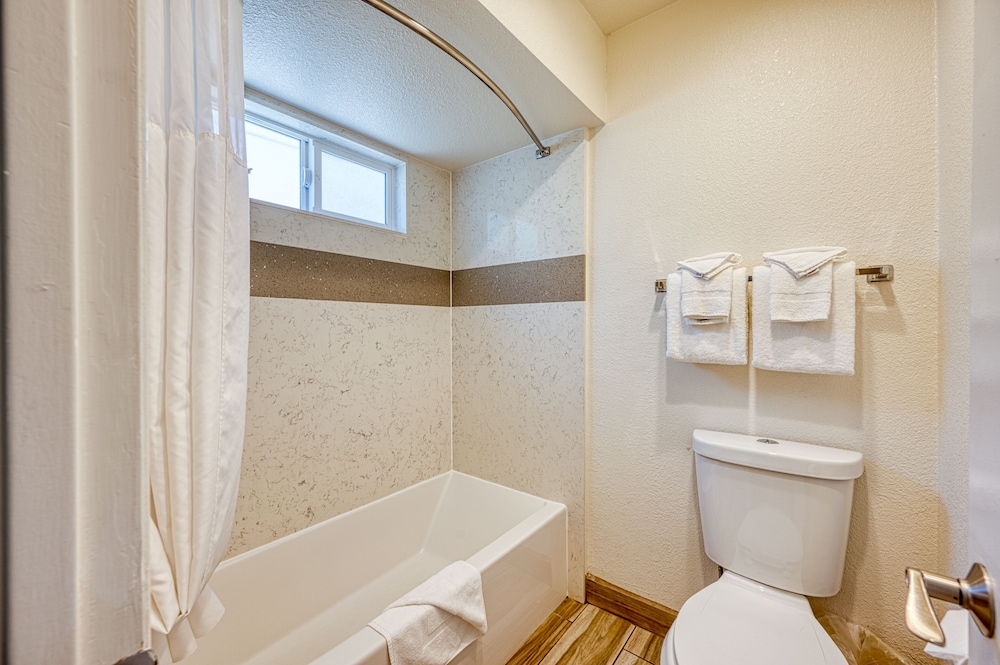 Vagabond Inn San Luis Obispo - photo 27