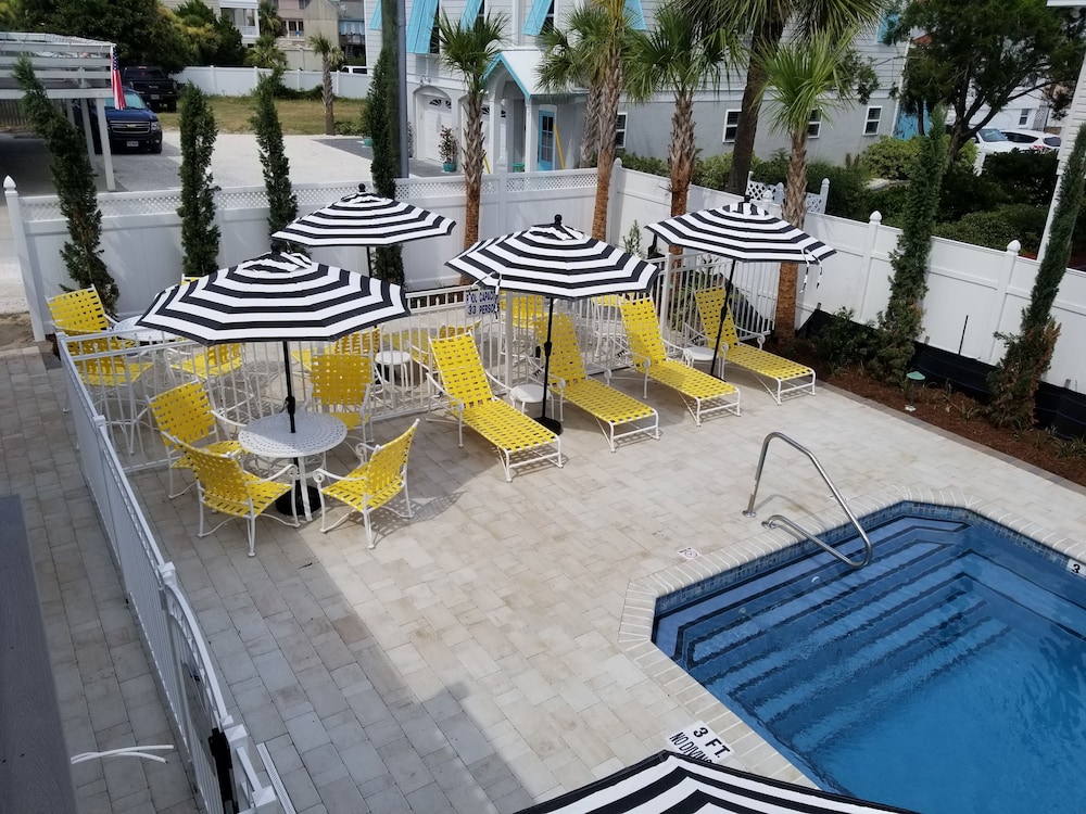 Georgianne Inn & Suites - photo 7