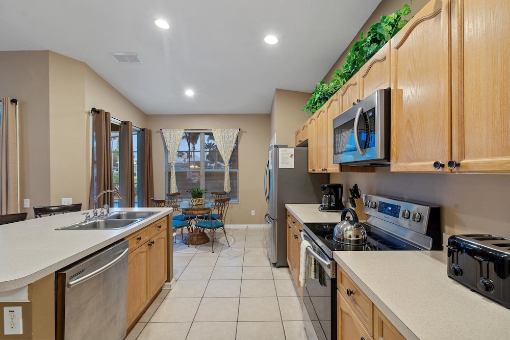 8104 fan Palm way - photo 12