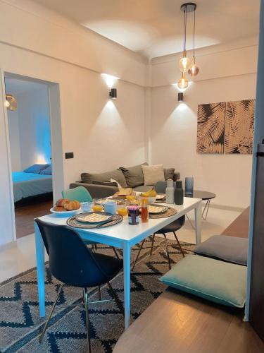 Appartement charmant centre Biarritz — 4-Star Luxury Hotel in Biarritz, France