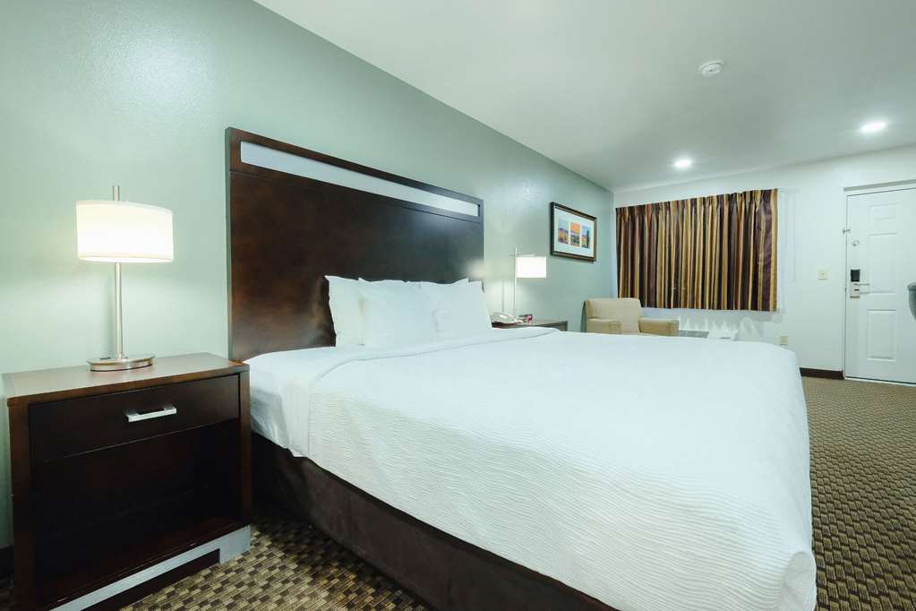 Quality Inn Holbrook near Petrified Forest - photo 14