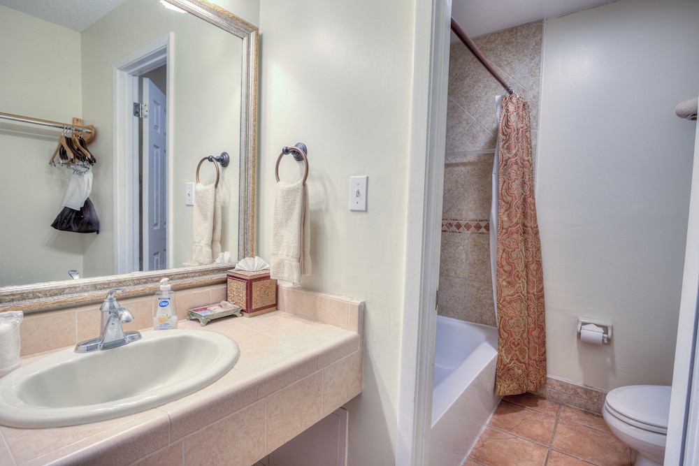 La Fiesta Ocean Inn And Suites - photo 49