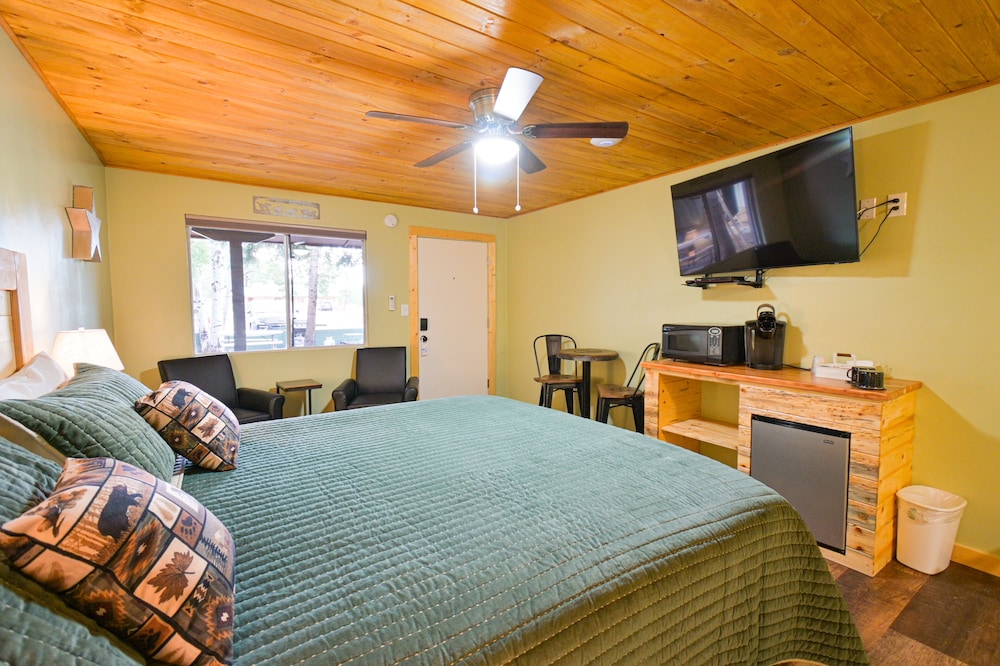 Rusty Buck Inn - photo 24