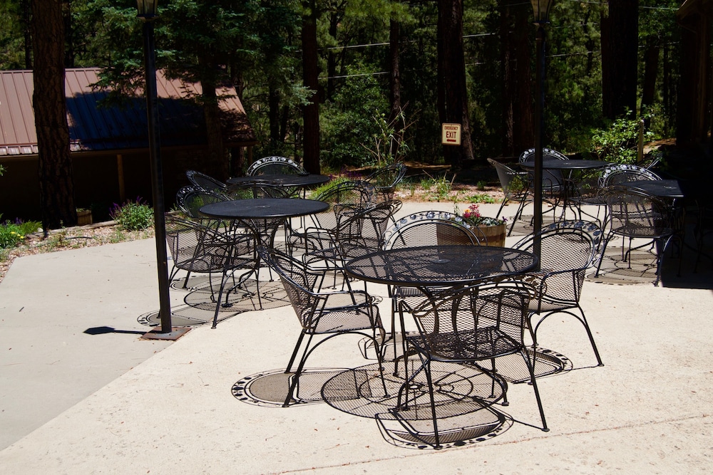 Pendaries Village Lodge - photo 18