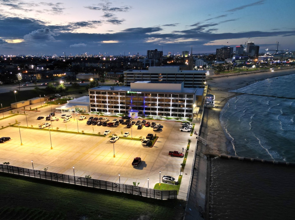 Holiday Inn Express Corpus Christi Beachfront by IHG - photo 60