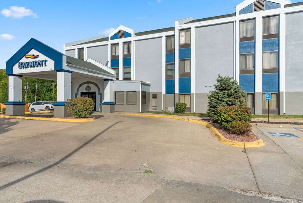 Baymont by Wyndham Lawrence - featured photo