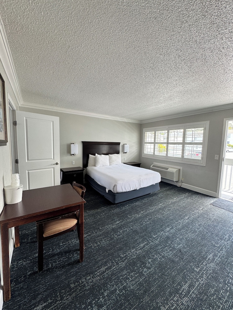 Stargazer Hotel - photo 25