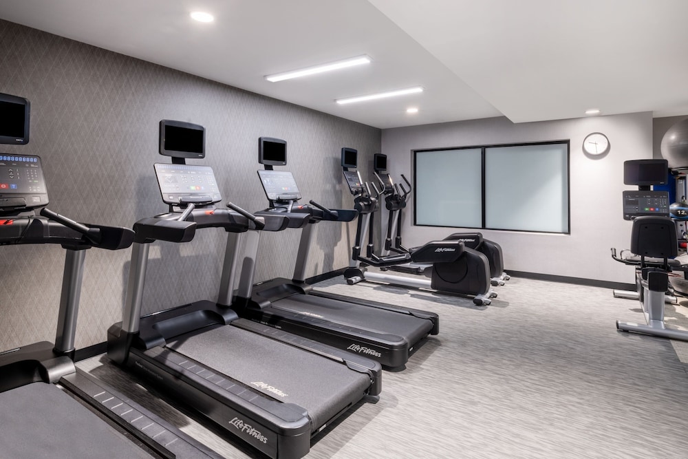 Courtyard by Marriott Salt Lake City Airport - photo 30