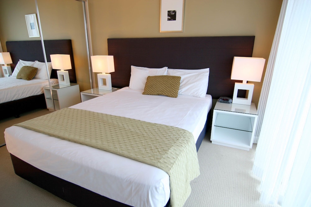 Mantra Towers of Chevron in Surfers Paradise, Australia