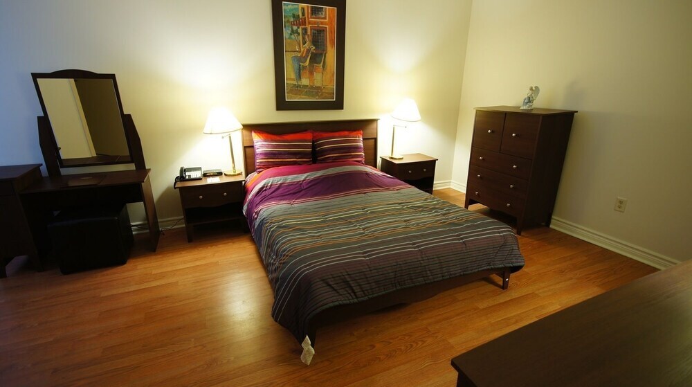 The Peninsula Inn — Niagara Falls — photo 4