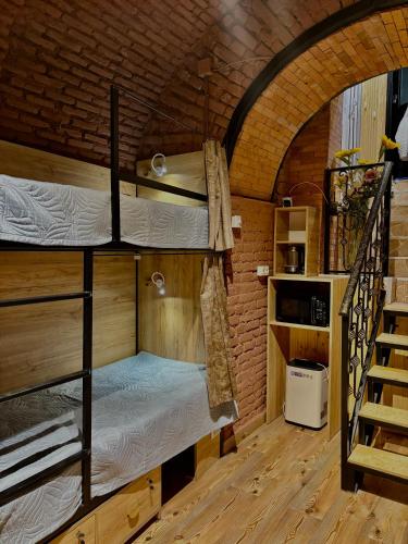 Vintage Hostel At Freedom Square