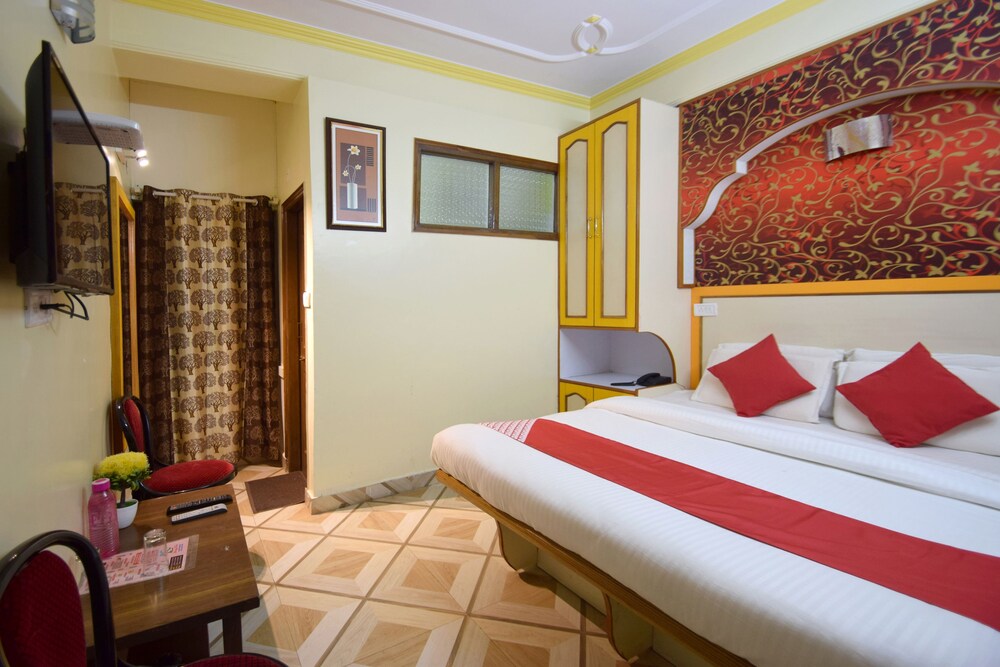 Oyo 10694 Hotel Royal Inn — Shimla