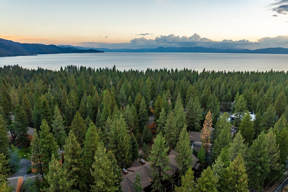 Incline Paradise by Avantstay Walk to Town Lake 5mins to Ski Resort - photo 46