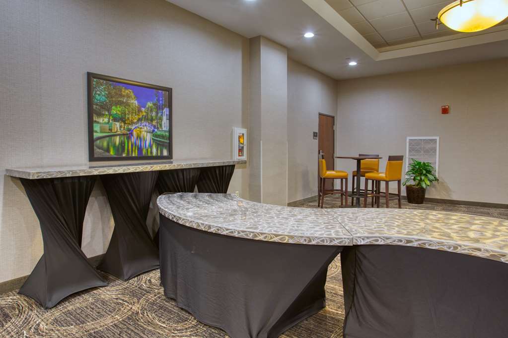 Drury Inn & Suites Near La Cantera Parkway - photo 71