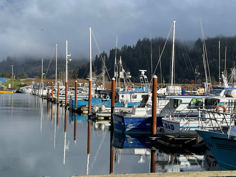 Harborview Inn & RV Park - photo 12