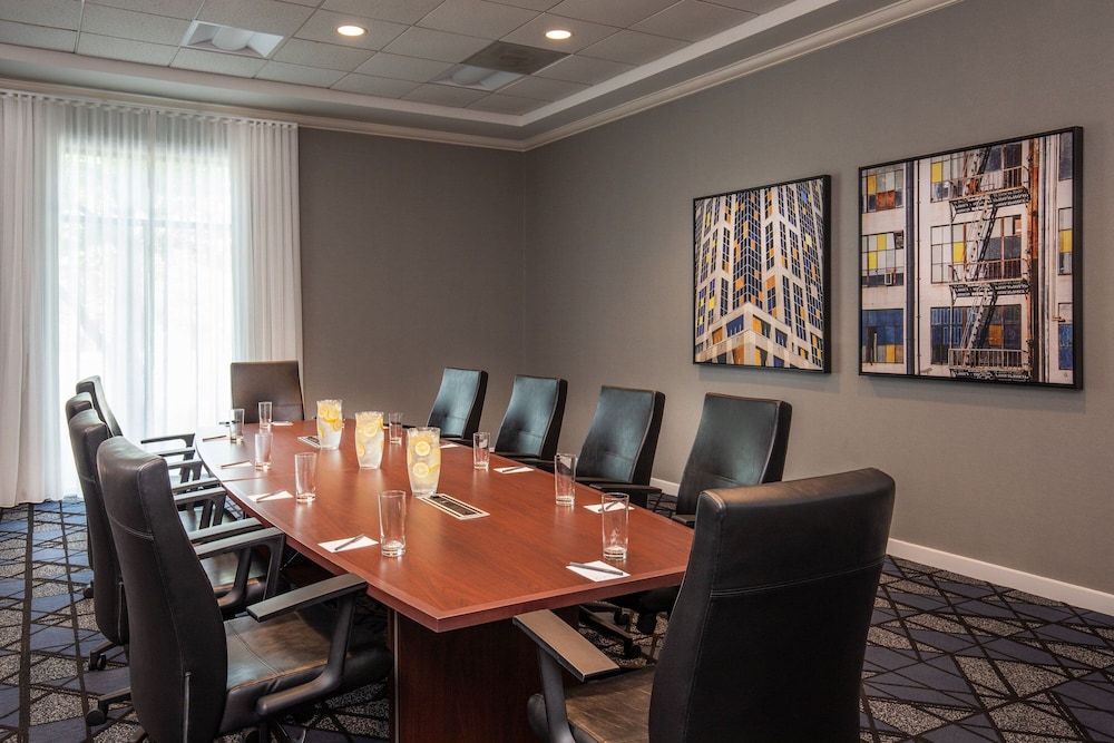 Courtyard by Marriott Boston Billerica Bedford - photo 23