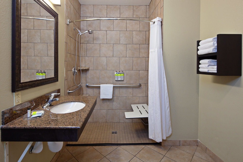 Staybridge Suites Fairfield Napa Valley Area by IHG - photo 9