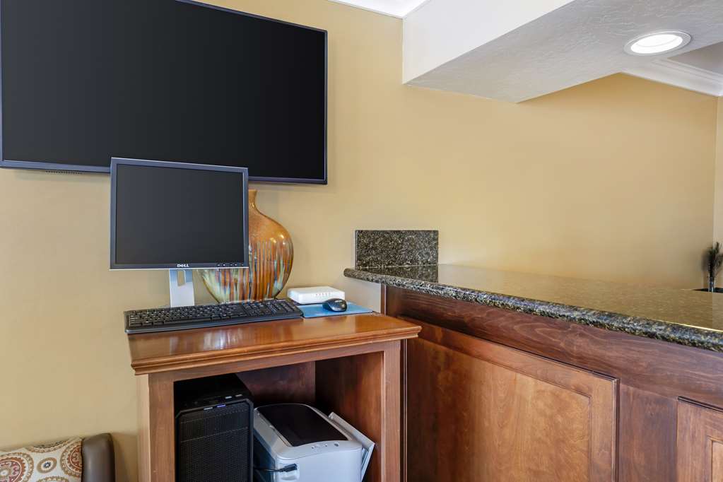 Best Western Hanford Inn - photo 14