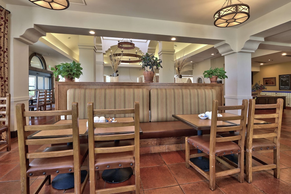 Hilton Garden Inn Las Cruces - photo 41