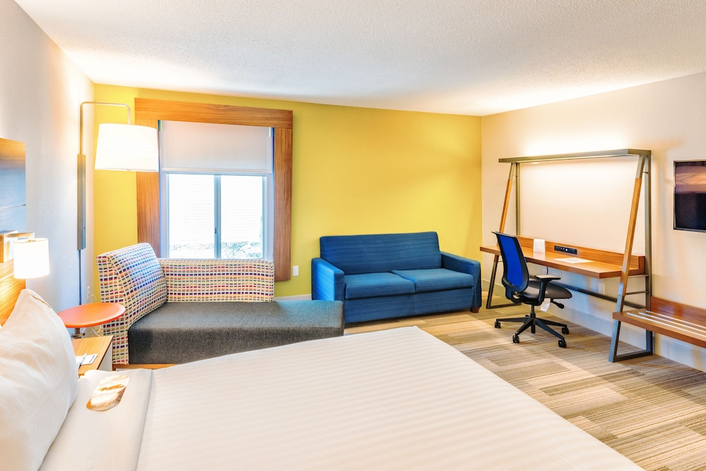 Holiday Inn Express Charleston by IHG - photo 8