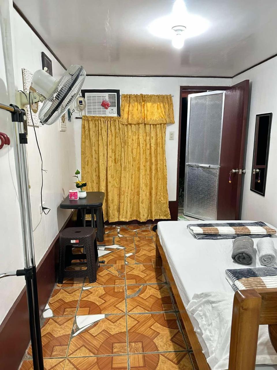 Cool Come's Studios - carbon neutral hotel in Puerto Princesa