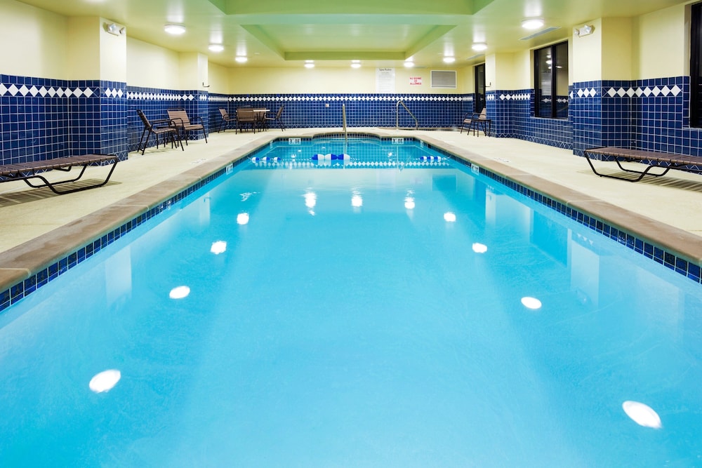 Holiday Inn Express & Suites Smyrna - photo 11