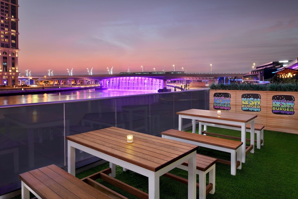 מזון ומשקאות