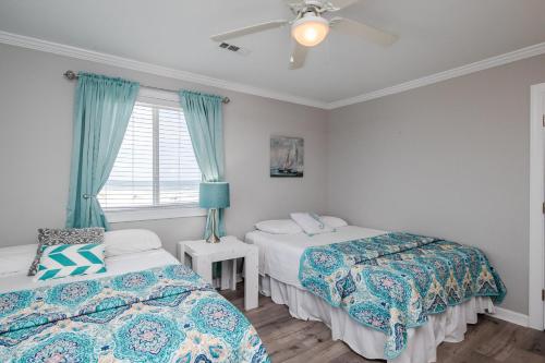 Just Beachy by Oak Island Accommodations - photo 25