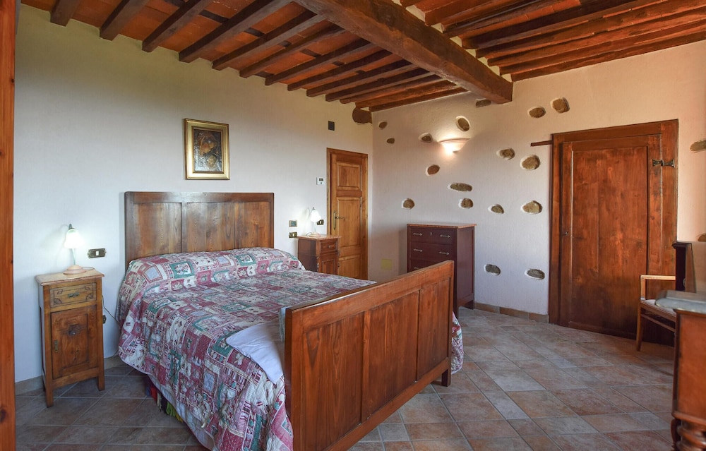 Rustico Antonella — Camaiore — photo 3
