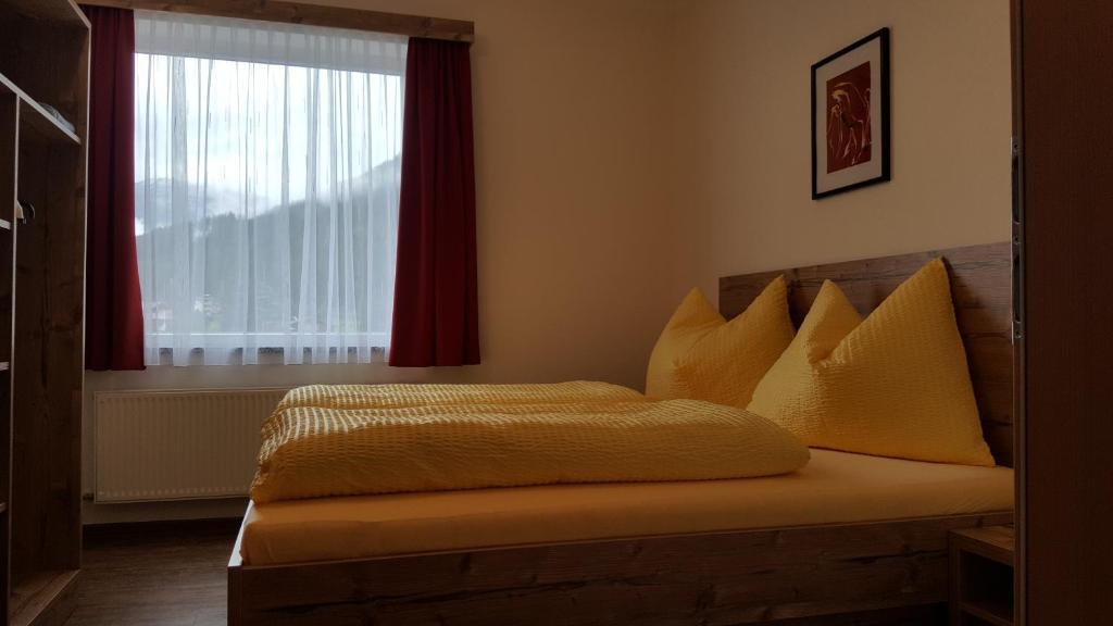 Appartement Juns — 4-Star Luxury Hotel in Tux, Austria