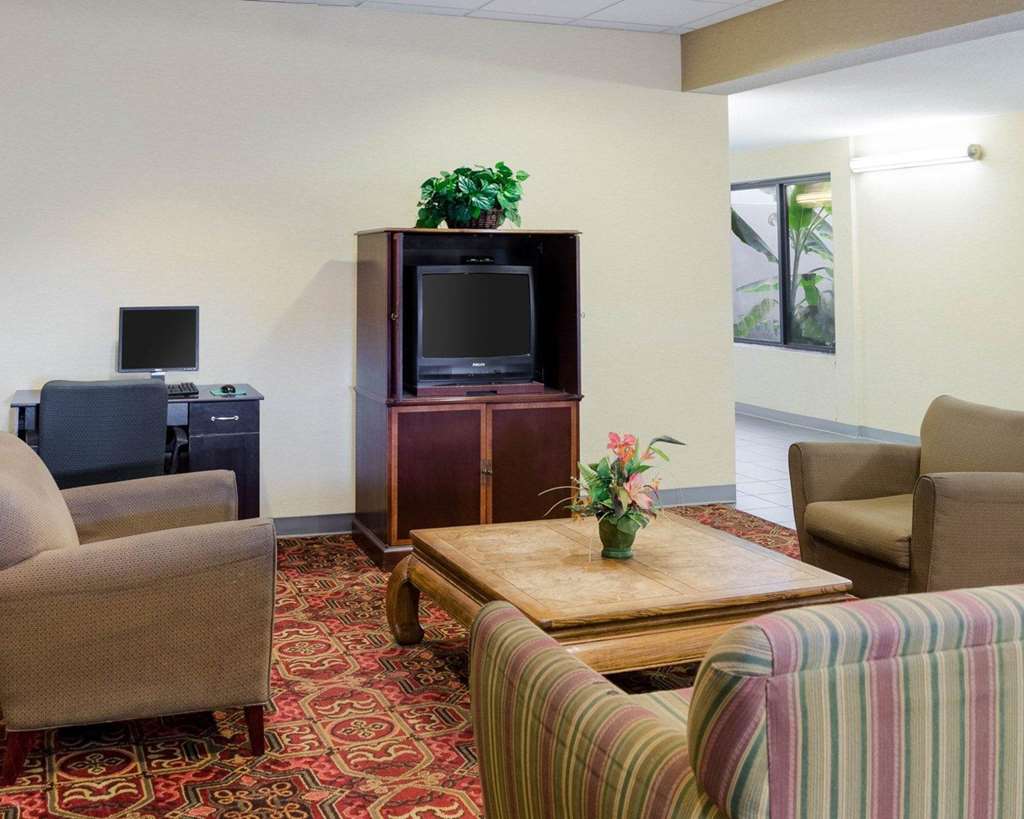 Econo Lodge Yazoo City - photo 8