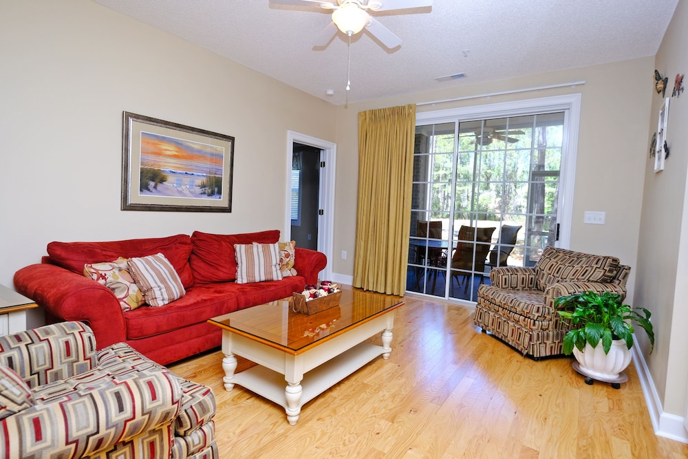 Barefoot Resort & Yacht Club - photo 50