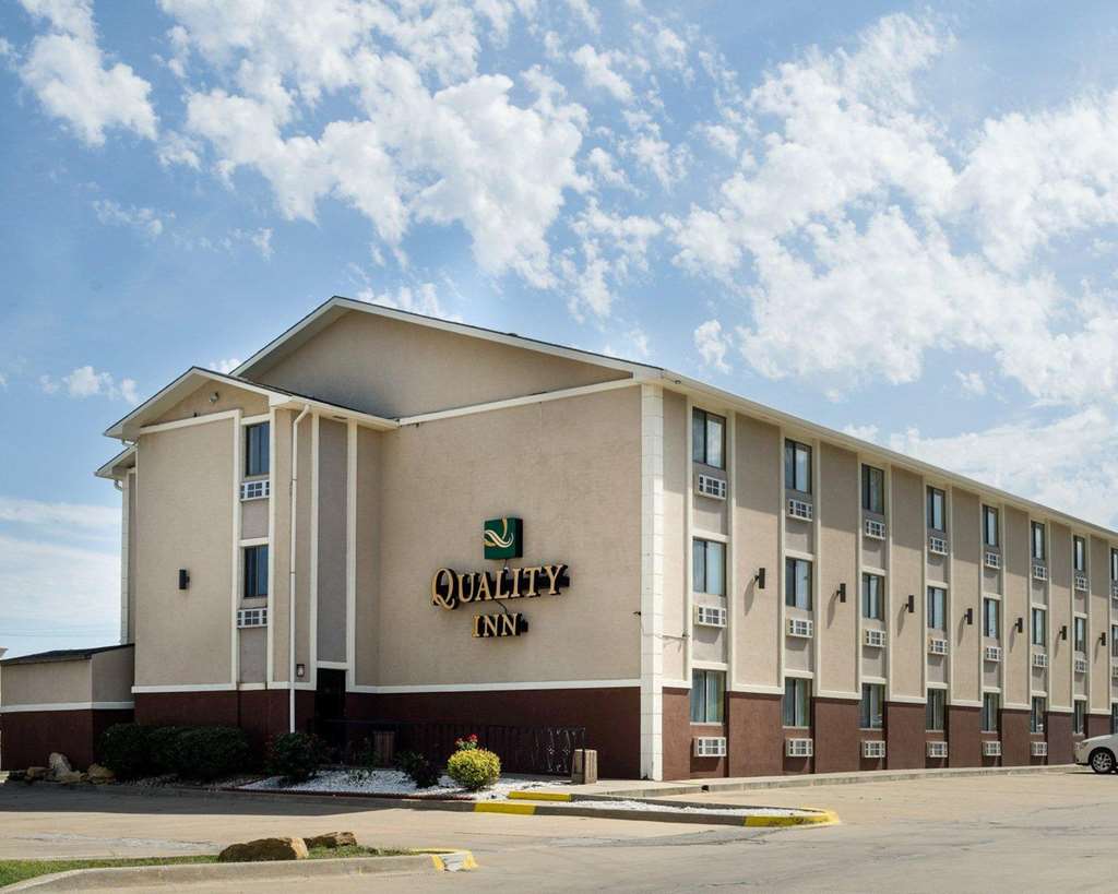 Quality Inn I 70 at Wanamaker - featured photo