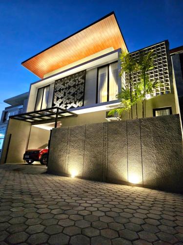 Rania Guest House — 4-Star Luxury Hotel in Salakan, Indonesia
