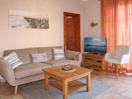 Residenz Seestern Appartement 4 — 4-Star Luxury Hotel in Ostseebad Kuehlungsborn, Germany
