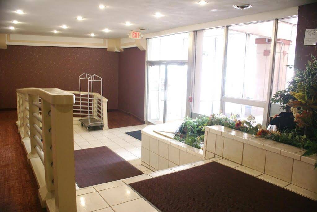 Motel 6 Pittsburgh - photo 20