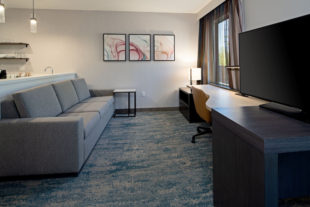 Residence Inn by Marriott Valencia - photo 11