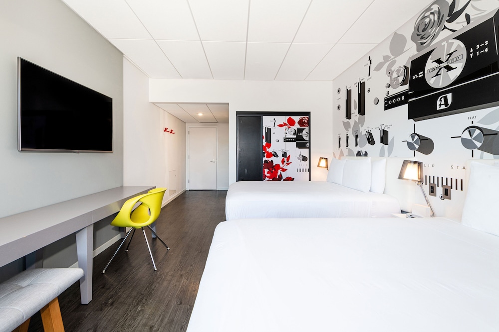 Hotel Vance Portland a Tribute Portfolio Hotel - photo 12
