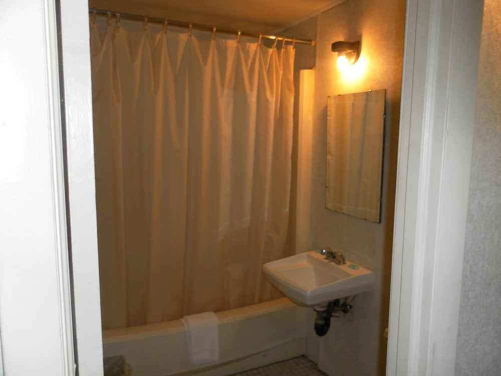 Tidewater Motel - photo 19