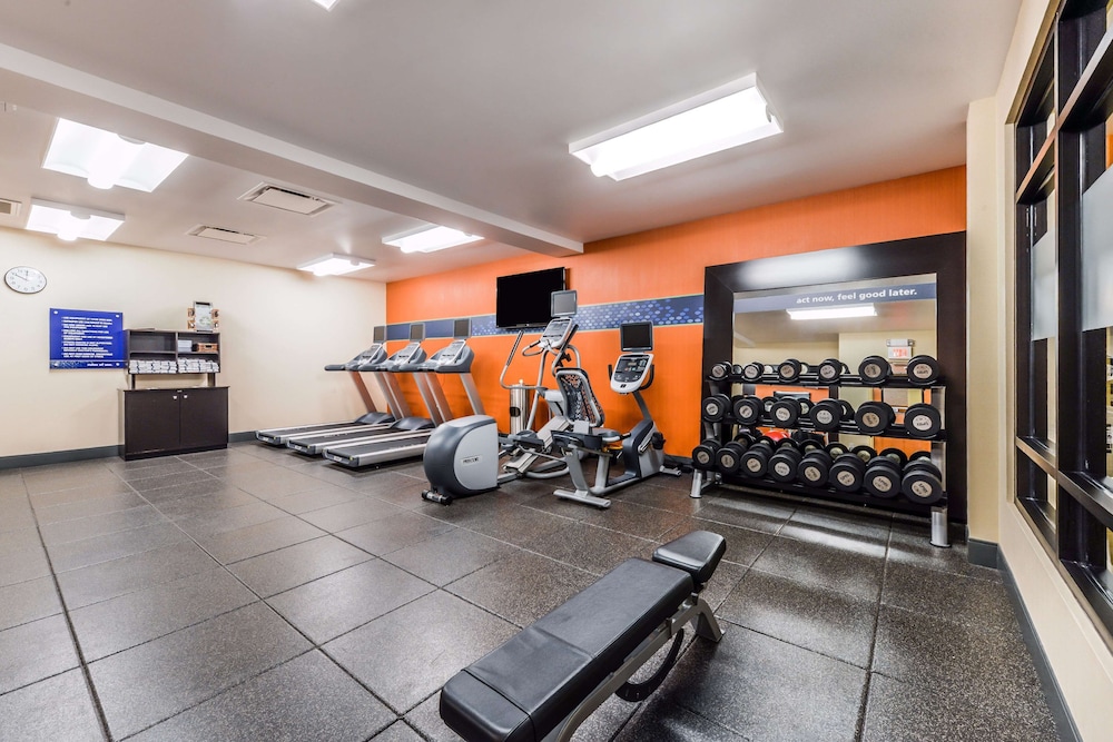 Hampton Inn & Suites Boulder North - photo 34