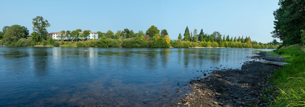Holiday Inn Express Corvallis On the River by IHG - photo 55