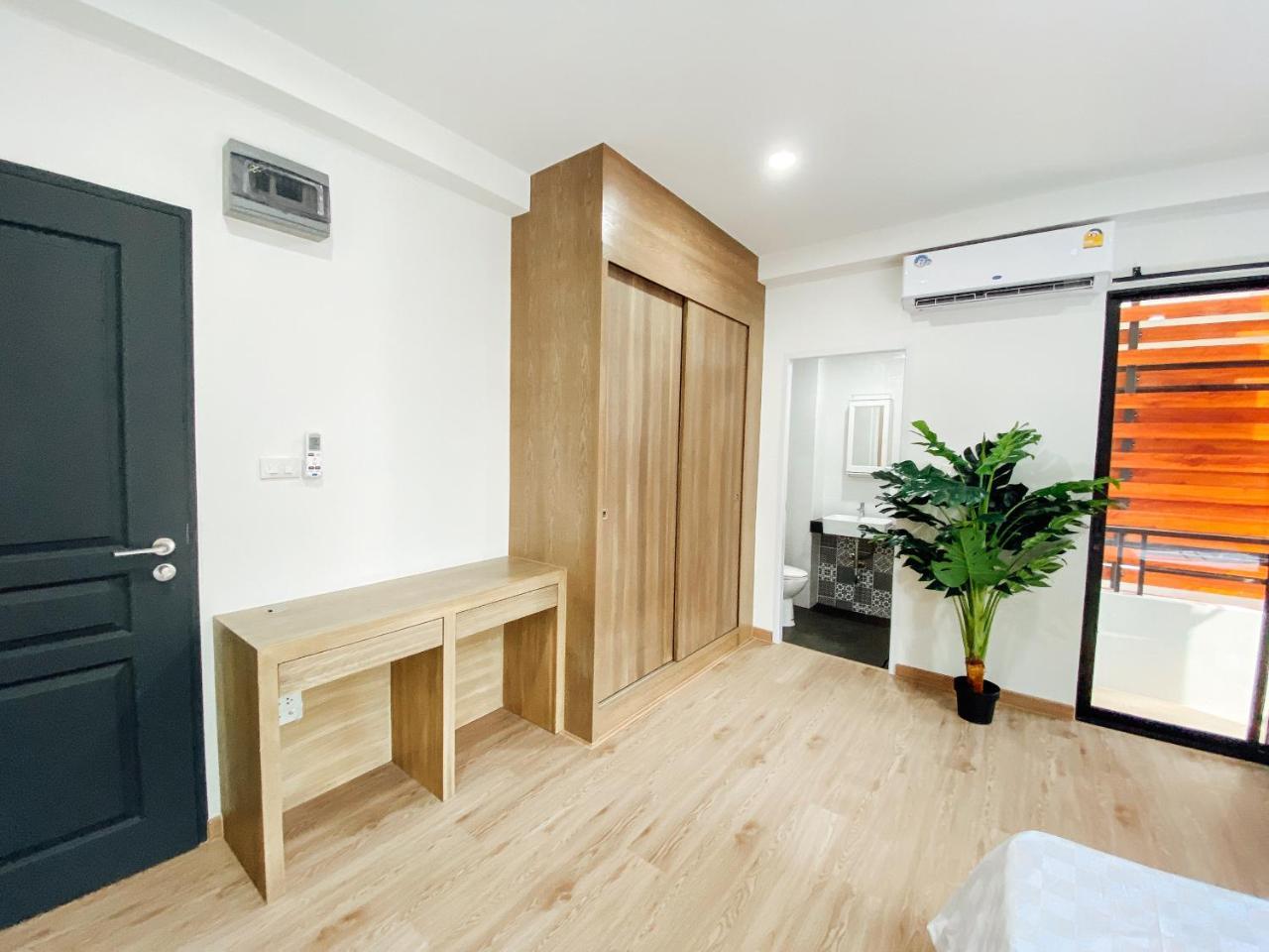 Gp House Bangkok Sukhumvit Onnut Bts Skytrain