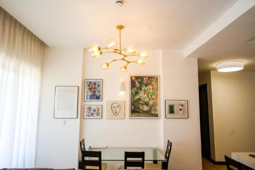 Riverbank One Bedroom Apartment Swimming pool gym workspace DB Space Living