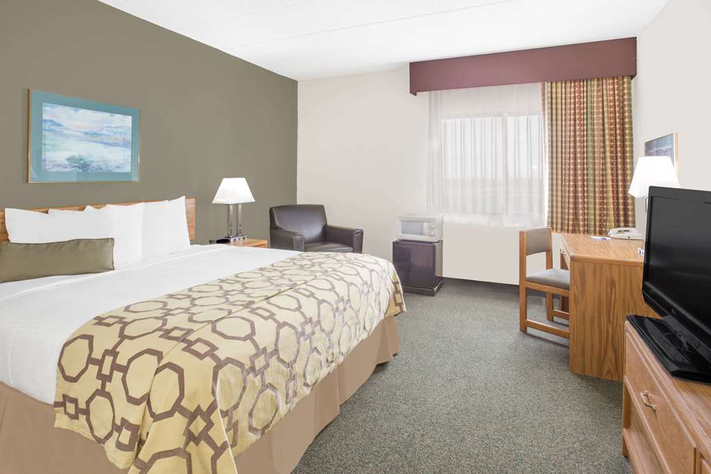Baymont by Wyndham Janesville - photo 12